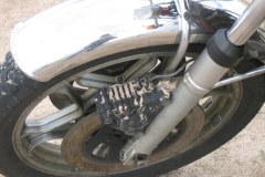 Guzzis-dirty-wheel