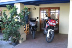 More-bikes-on-stoep