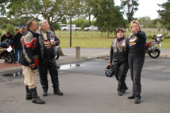 Joe-giving-instructions-at-Engen-One-Stop